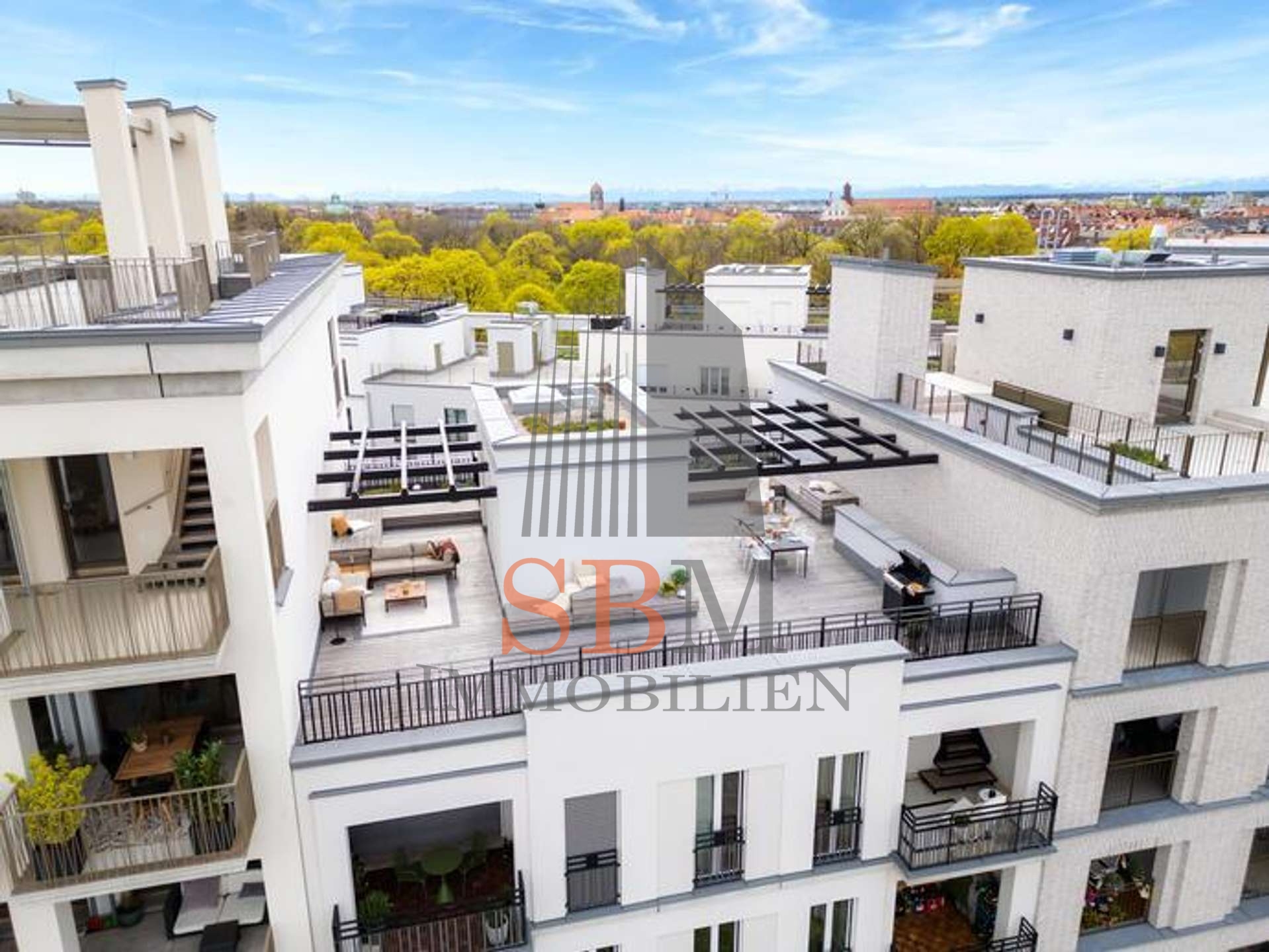 Elegantes Wohnen am Nockherberg mit Süd-Loggia - Dachterrasse zur gemeinsamen Nutzung