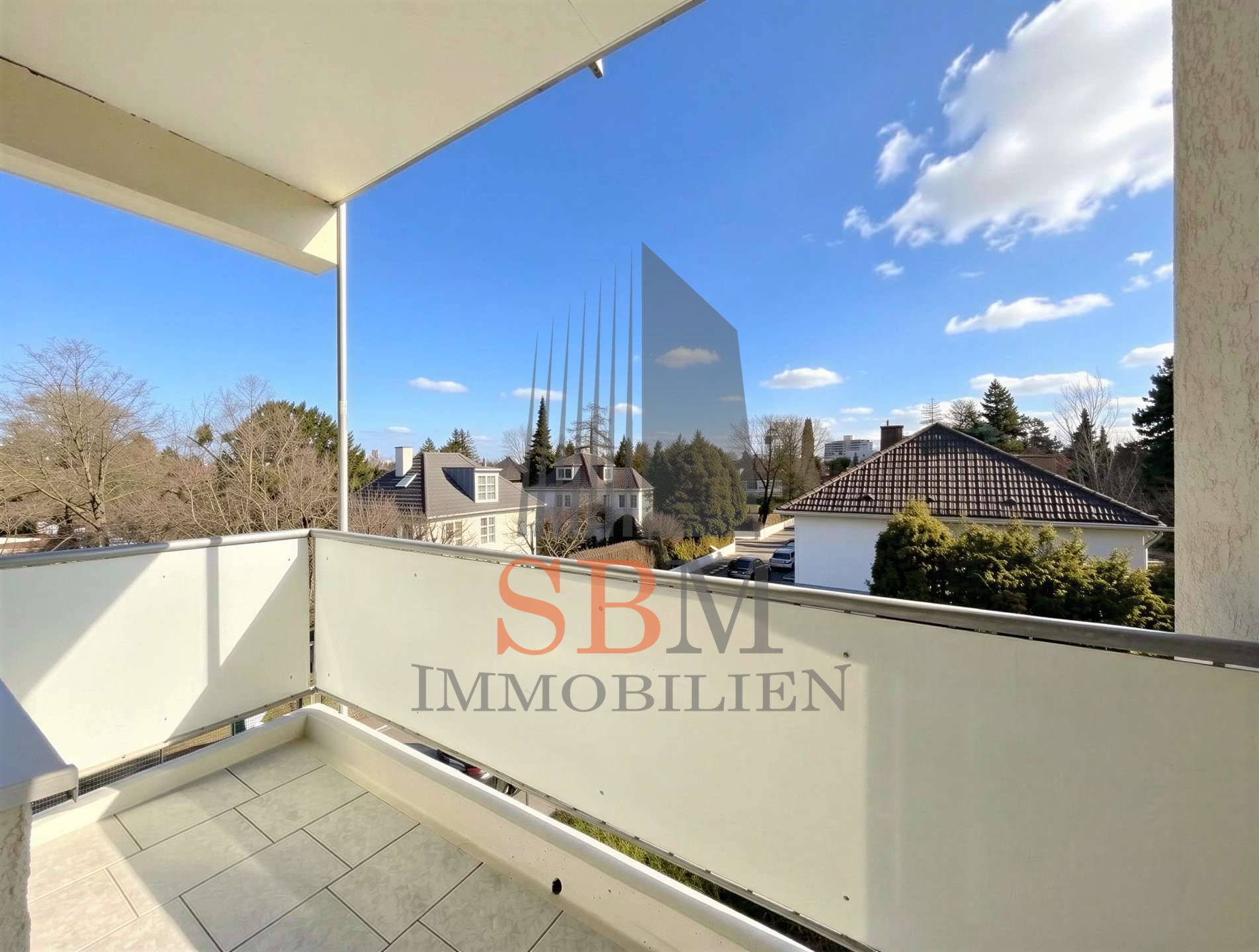 Sonnige 3-Zimmer-Wohnung mit Balkon zum Innenhof - Balkon