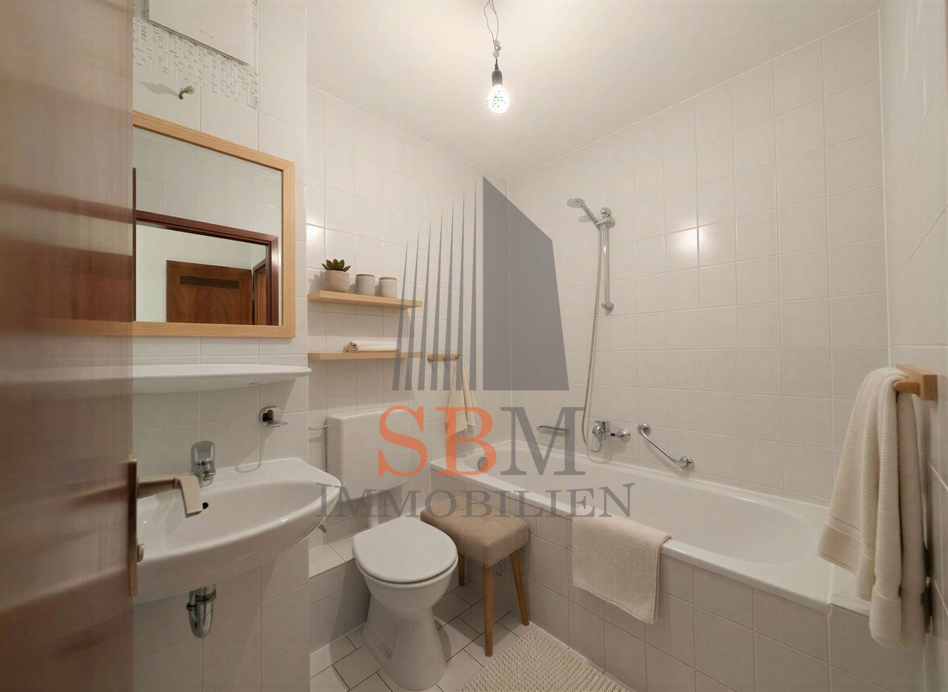 Sonnige 3-Zimmer-Wohnung mit Balkon zum Innenhof - Badezimmer