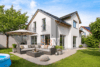 Elegantes Einfamilienhaus mit traumhaftem Garten, Atelier und PV-Anlage - Terrasse
